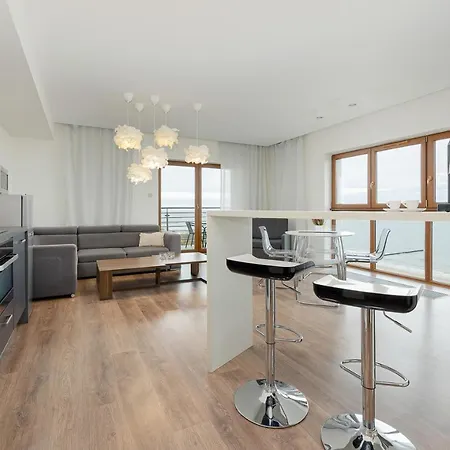 Nad Morzem Slonce I Plaza 아파트 드지우노웨크