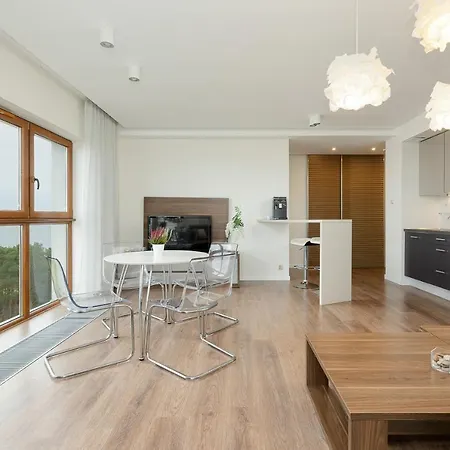 Nad Morzem Slonce I Plaza Apartmán *