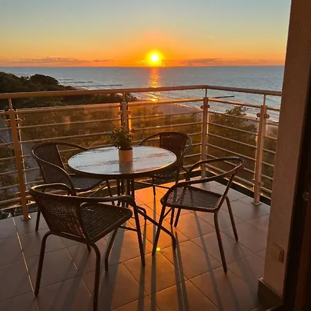 Nad Morzem Slonce I Plaza Apartmán *