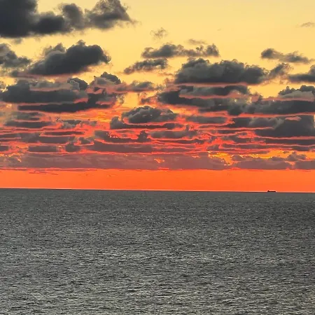 Nad Morzem Slonce I Plaza * 드지우노웨크